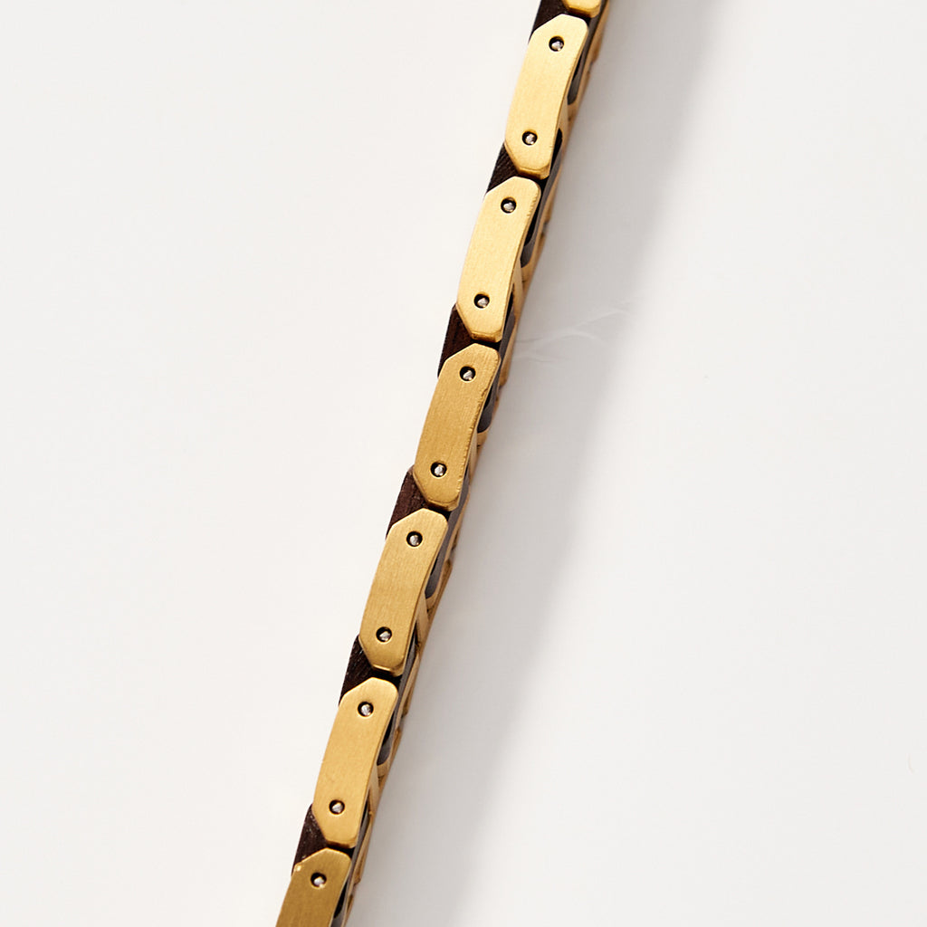 Schattenfront - Armband aus Sandelholz und gefärbtem Edelstahl
