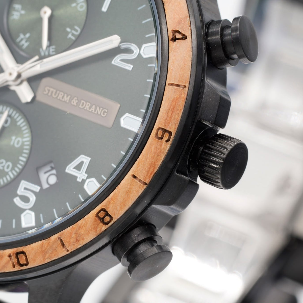 Apex Midnight - Stilvolle Legende