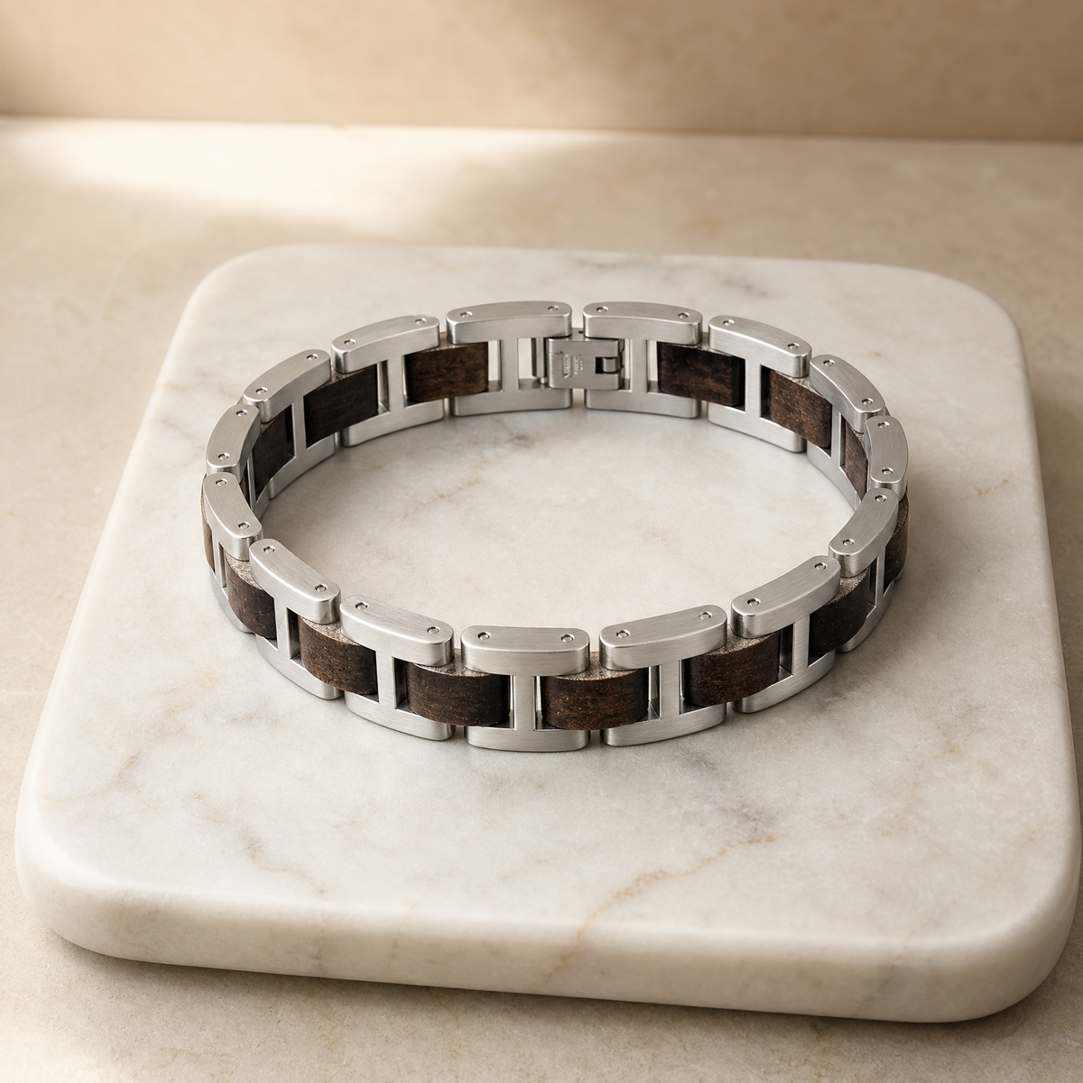 Nordanker - Armband aus schwarzem Sandelholz und Edelstahl